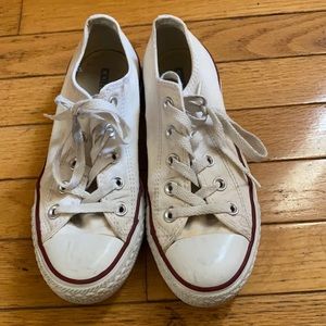 REDUCED!!preowned women converse all star sneakers
